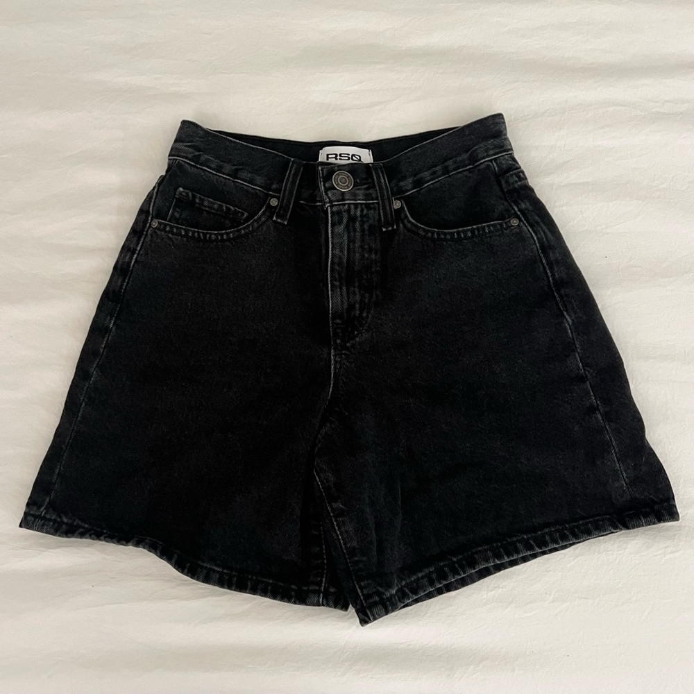 RSQ Black Super High Rise Mom Jean Denim Shorts Size Women’s 24